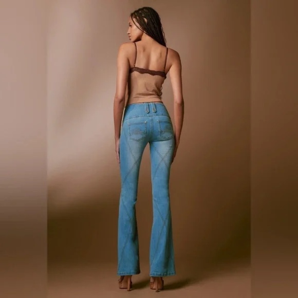 I Am Gia Tammi Top View 3